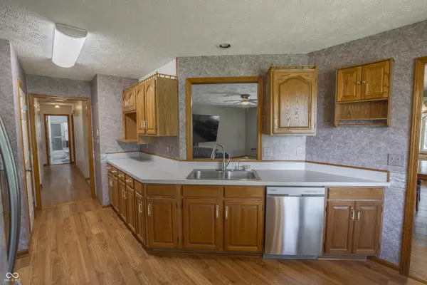 93 Gettysburg DR, Coatesville, IN 46121