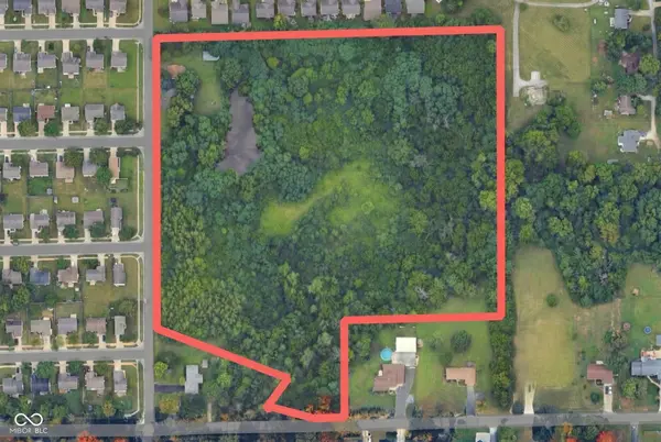 8821 Ogden Dunes DR, Camby, IN 46113