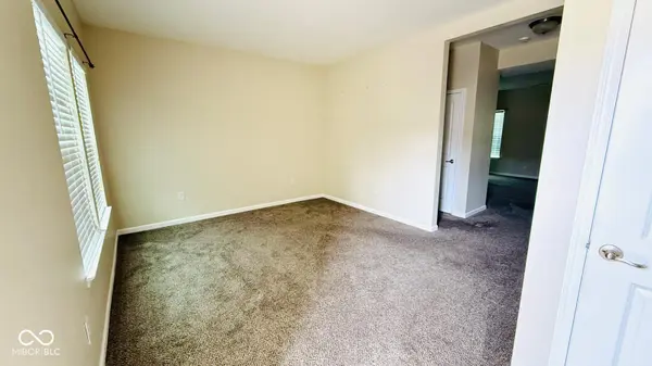 2949 Welcome WAY, Greenwood, IN 46143