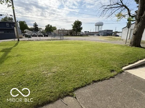 1201 S Mulberry ST, Muncie, IN 47302