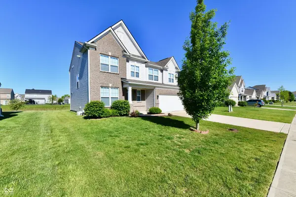 8404 Penbrooke PL, Indianapolis, IN 46237