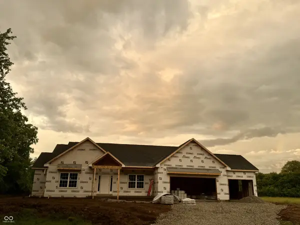 1819 W Blue Beech LN, Crawfordsville, IN 47933