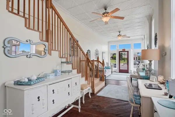 25 W Franklin ST, Greencastle, IN 46135
