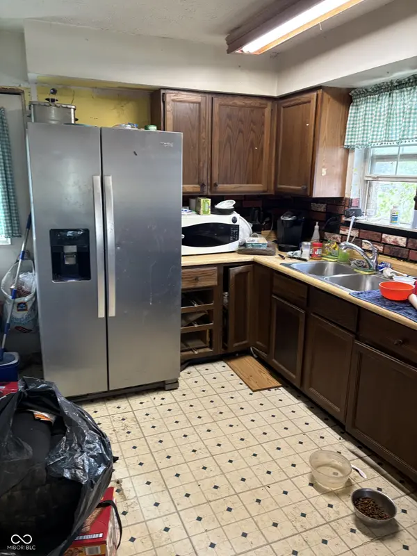8816 S Ayres DR, Nineveh, IN 46164