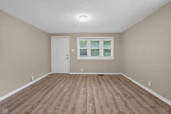 7402 E 46th ST, Indianapolis, IN 46226