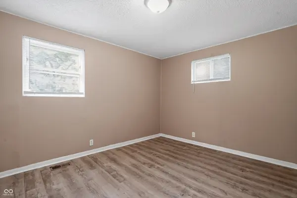 7402 E 46th ST, Indianapolis, IN 46226