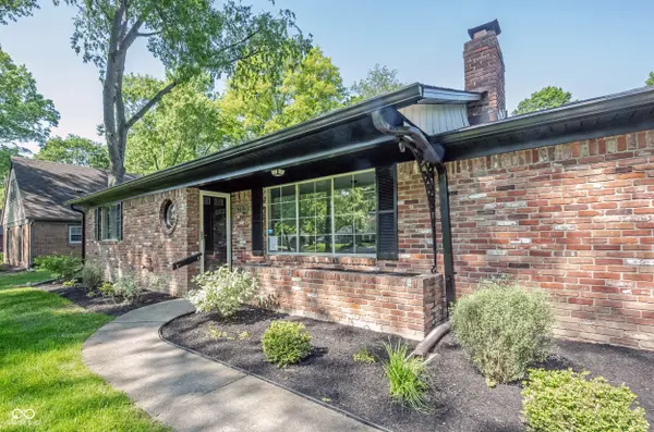 9634 Maple DR, Carmel, IN 46280