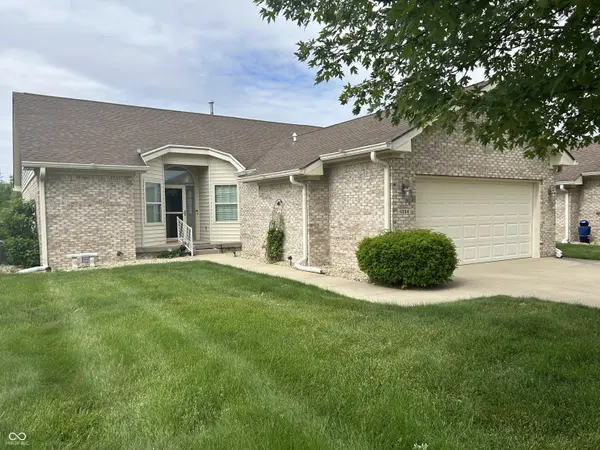 4964 W Cedar Cove DR, New Palestine, IN 46163