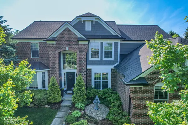 11667 Shadowwood CT, Zionsville, IN 46077