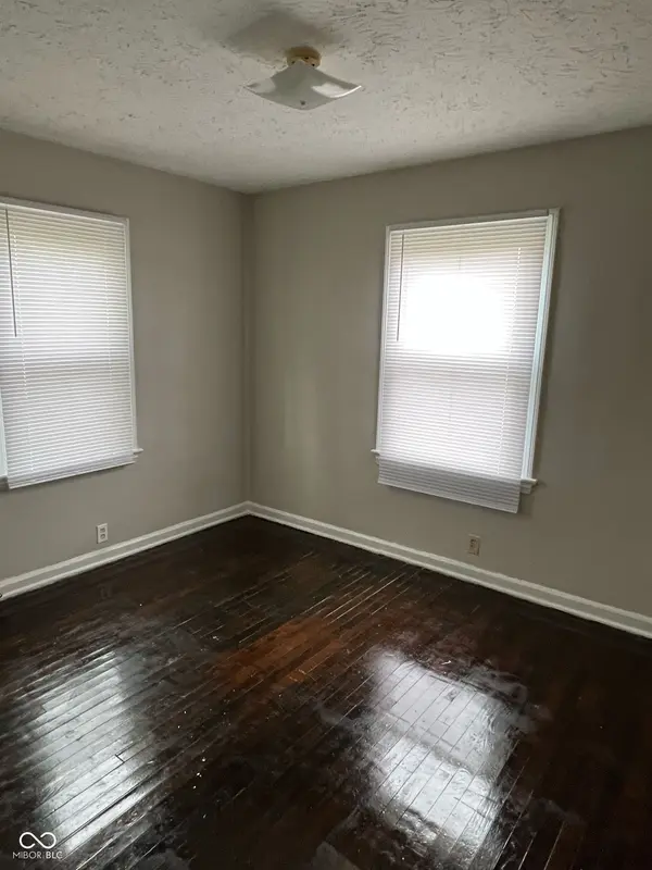 930 N Kealing AVE, Indianapolis, IN 46201