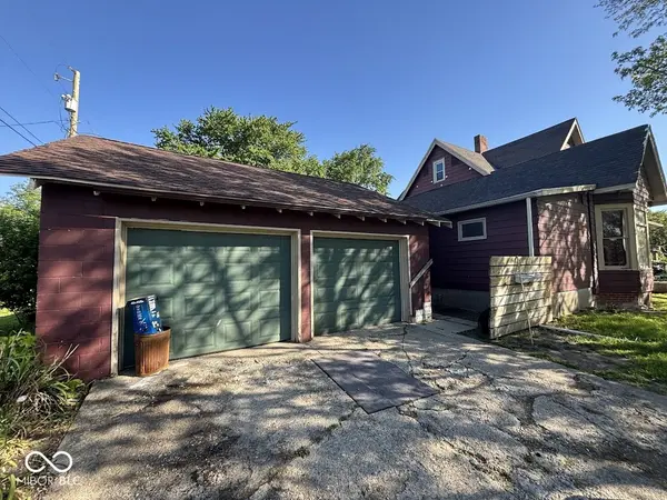 100 N College ST, Colfax, IN 46035