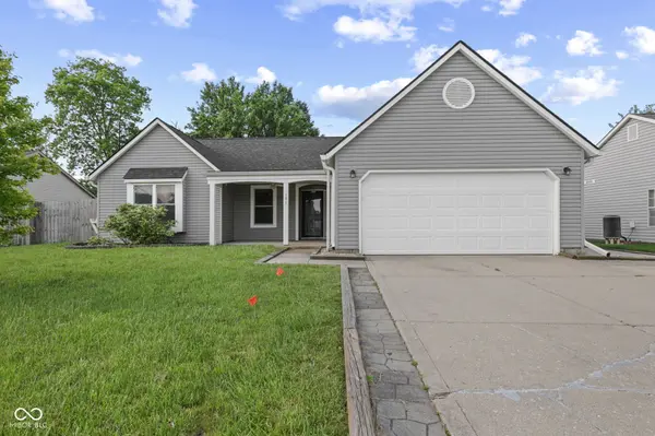 191 Suncrest DR, Greenwood, IN 46143
