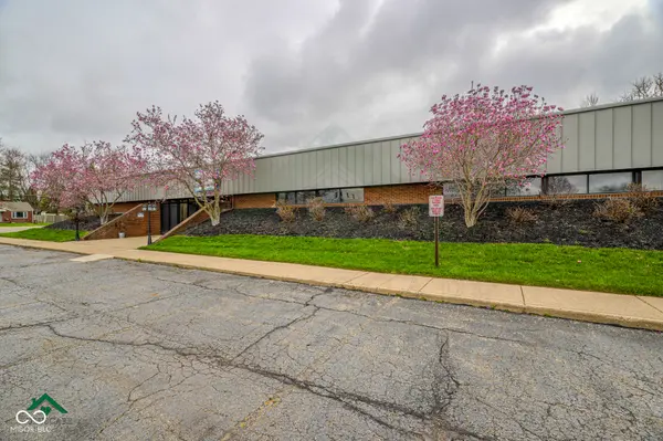 2976 N Scatterfield RD, Anderson, IN 46012