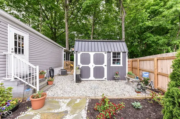 30 Blue Water DR, Cicero, IN 46034