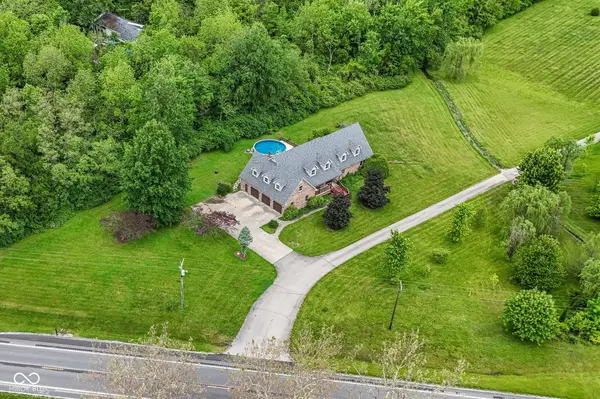10261 N State Road 37, Elwood, IN 46036