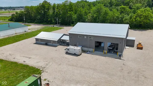 3930 W 700 N, Columbus, IN 47201
