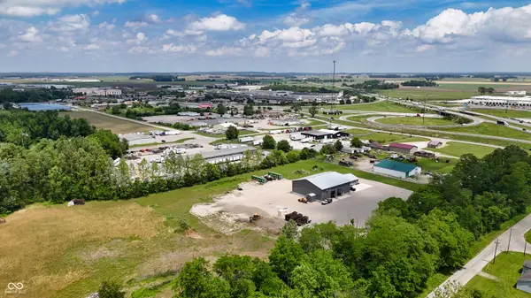 3930 W 700 N, Columbus, IN 47201