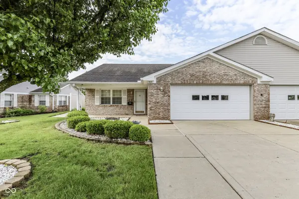 7915 Park Ward PL, Indianapolis, IN 46259