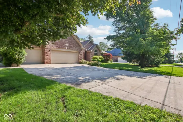 142 E Banta RD, Indianapolis, IN 46227