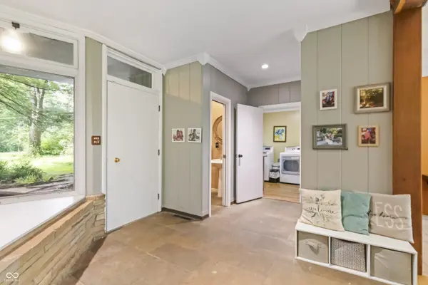 10 Overlook DR, Anderson, IN 46011