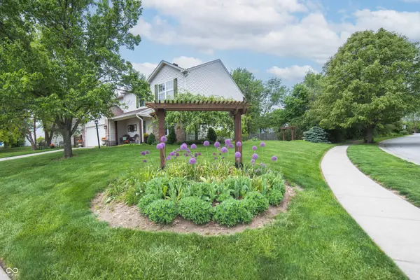 2542 Gadwall CIR, Indianapolis, IN 46234