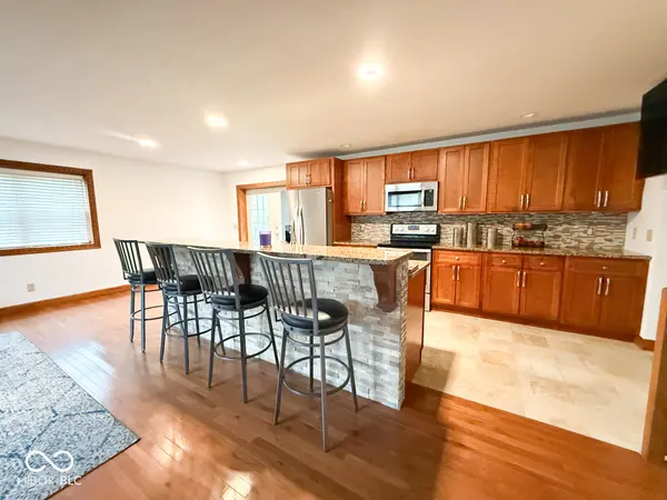 1106 Fairfield DR, Shelbyville, IN 46176