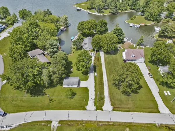 884 SE Ontario TRL, Greensburg, IN 47240