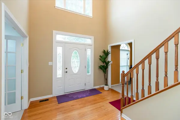 13888 Dearborn CIR, Fishers, IN 46038