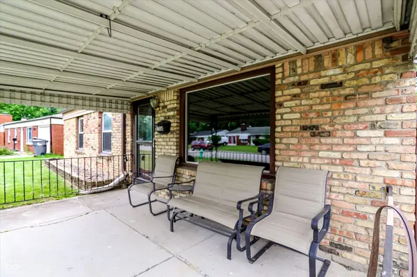 2708 Aurie DR, Indianapolis, IN 46219
