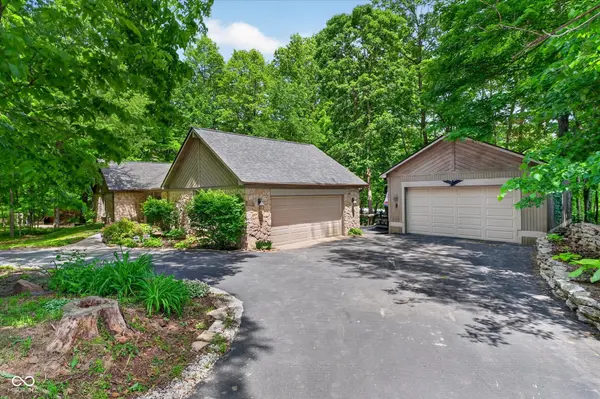 64 Hickory Ridge CIR, Cicero, IN 46034