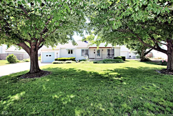 1112 N Lynhurst DR, Indianapolis, IN 46241