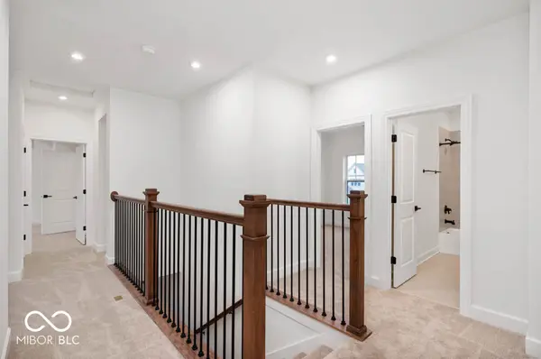 15955 Vitalize RUN, Fishers, IN 46040
