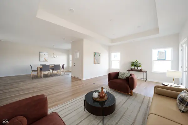 6204 Fairview DR, Mccordsville, IN 46055