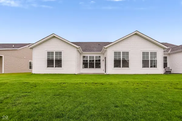 2046 Frost Line LN, Greenfield, IN 46140