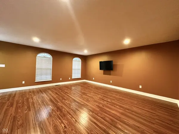 3037 Armory DR, Indianapolis, IN 46208