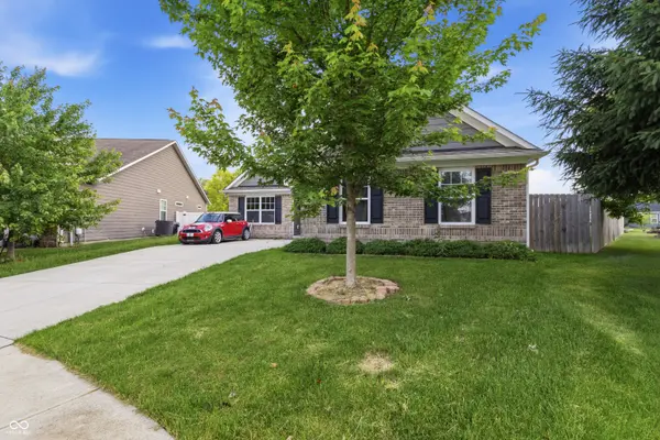 8717 Fielding LN, Indianapolis, IN 46239