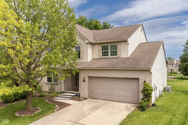 6529 Sussex DR, Zionsville, IN 46077
