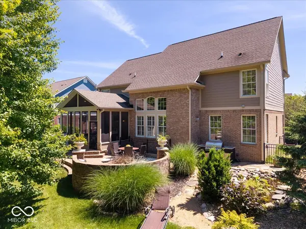 9661 Wading Crane AVE, Fishers, IN 46055