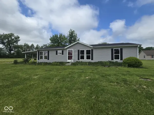 11349 S Singhurst ST, Terre Haute, IN 47802