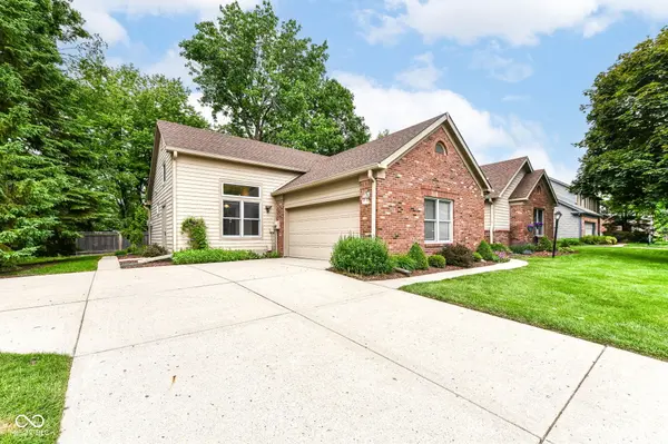 13764 Roswell DR, Carmel, IN 46032