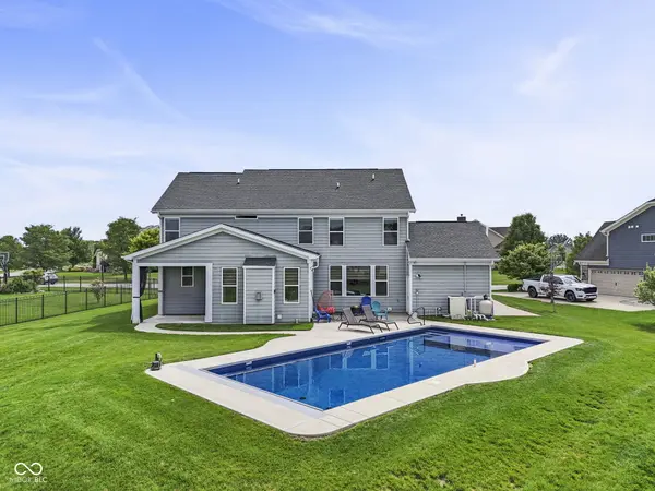 1091 Margate DR, Greenwood, IN 46143