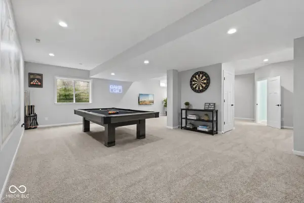 1091 Margate DR, Greenwood, IN 46143