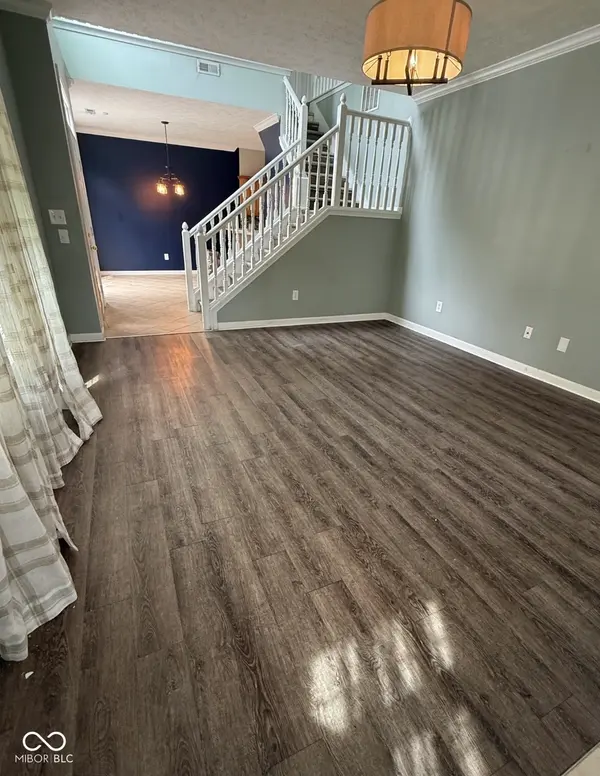 2353 Colfax LN, Indianapolis, IN 46260