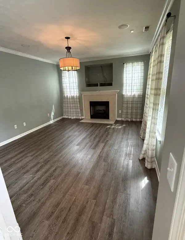 2353 Colfax LN, Indianapolis, IN 46260