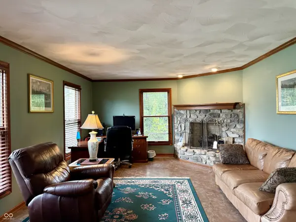 14 Beechwood CT, Batesville, IN 47006