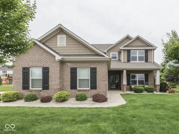 3691 Woodruff PL, Bargersville, IN 46106