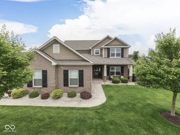 3691 Woodruff PL, Bargersville, IN 46106