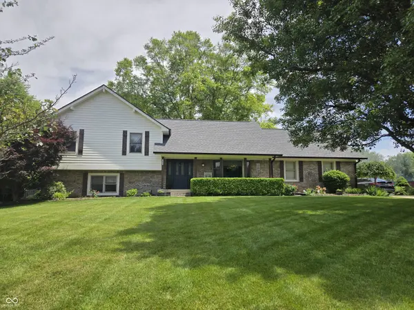 225 Southwind WAY, Greenwood, IN 46142