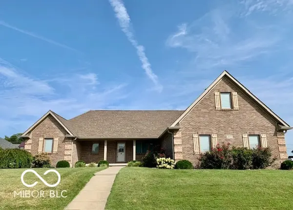 3555 Saint Andrews PL, Seymour, IN 47274