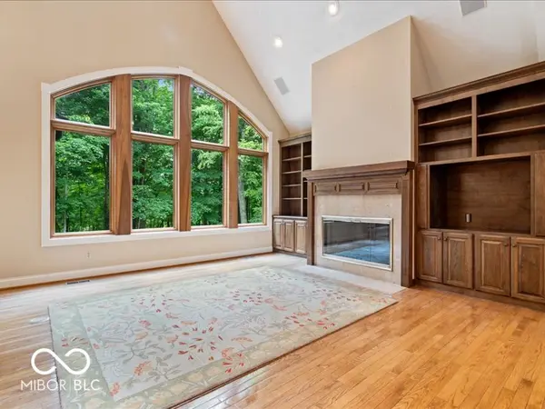 812 Woodcrest WAY, Anderson, IN 46012
